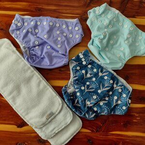 Lot of 3 Cute Alva Baby Pocket Cloth Diapers  with 3 Inserts. Gently worn